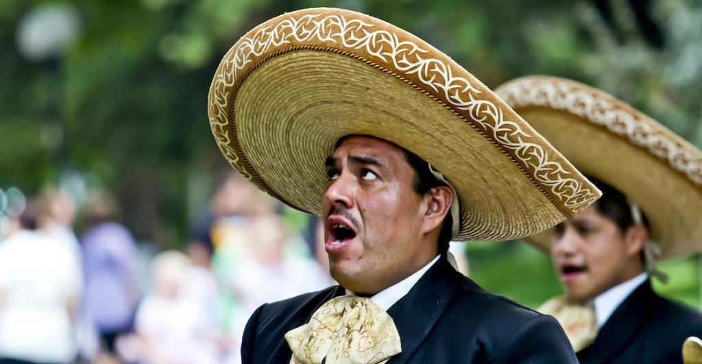 Maratón de mariachis en el Zócalo de la CDMX.