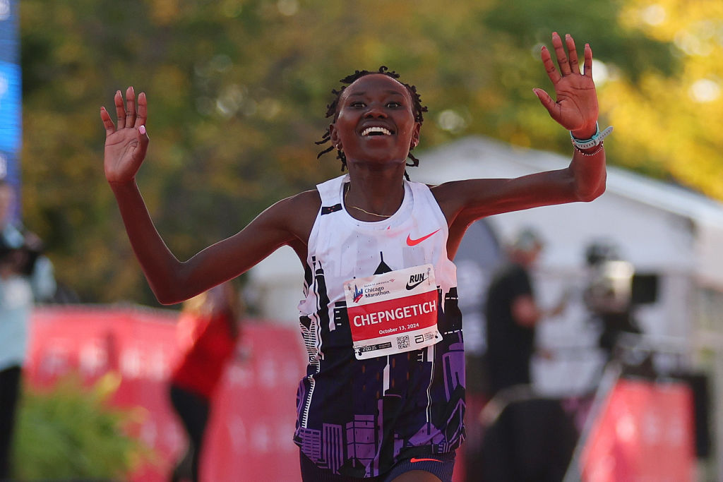 Ruth Chepngetich record mundial maraton femenil