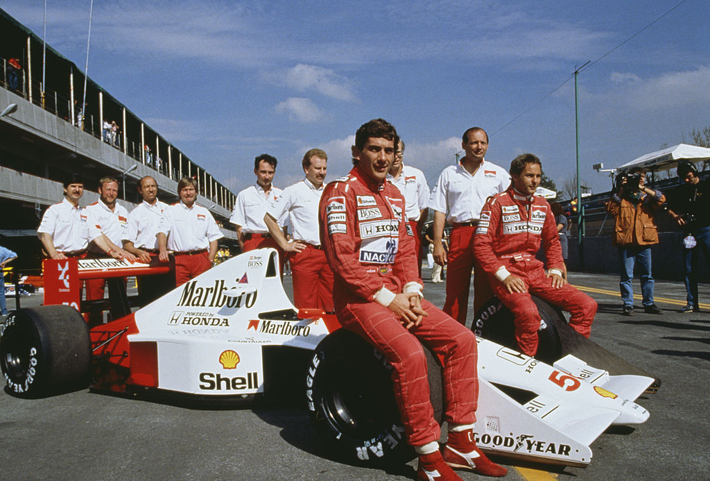 Ayrton Senna en 1990 con el MP4/5B