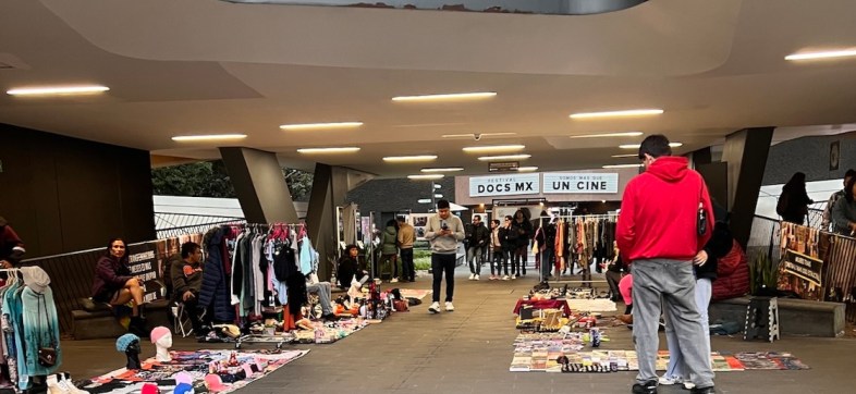 Algo más que un tianguis: La historia detrás de los ambulantes en la Cineteca Nacional de Xoco