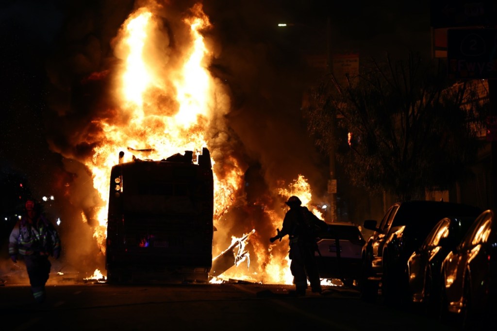 Destrozos durante los festejos de Los Dodgers