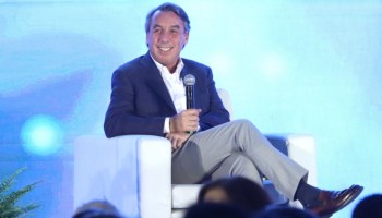 Emilio Azcárraga pide licencia como presidente del consejo de Televisa por 'FIFAGate'