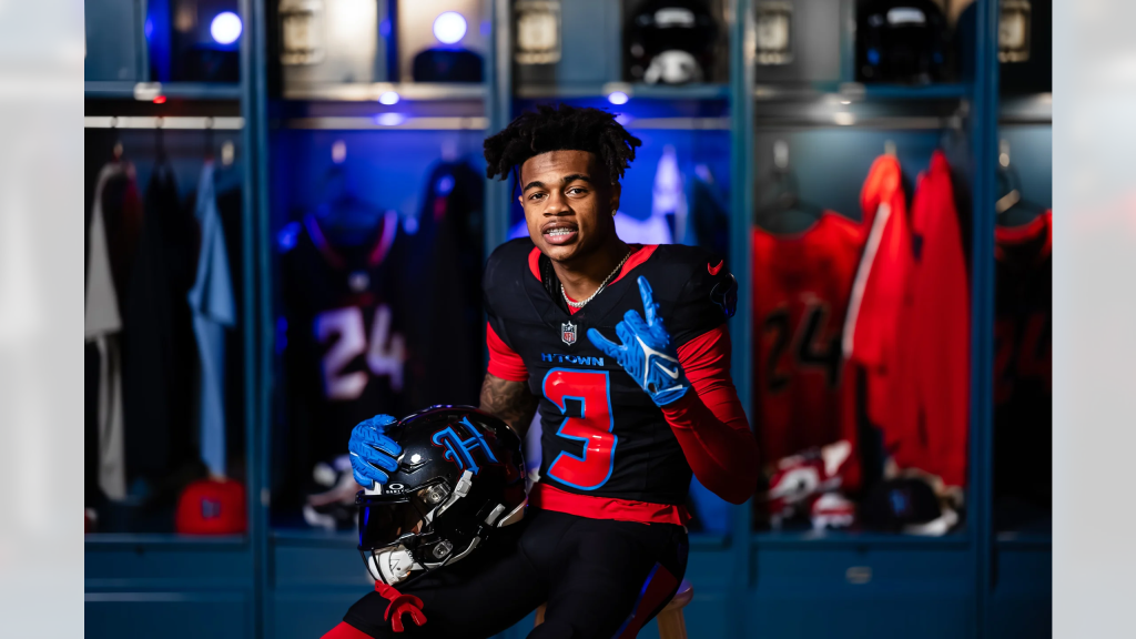 Así luce el uniforme de Texans con el rediseño de H-Town