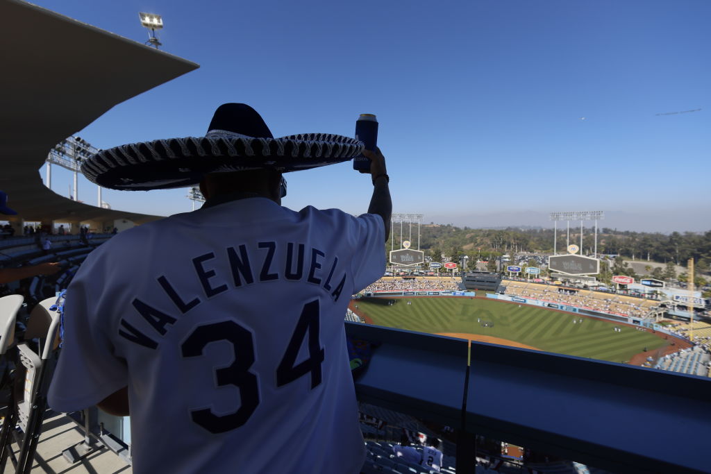 El homenaje de Dodgers a Fernando Valenzuela en el Juego 1 de la Serie Mundial 2024