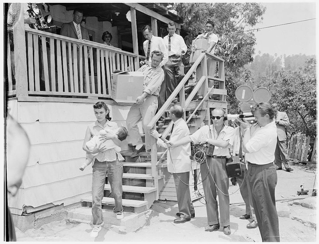 Migrantes y residentes desalojados para la construcción del Dodger Stadium.