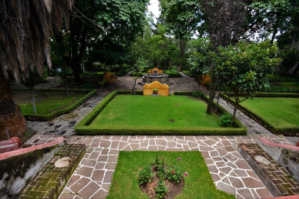 Jardines del Museo de El Carmen.