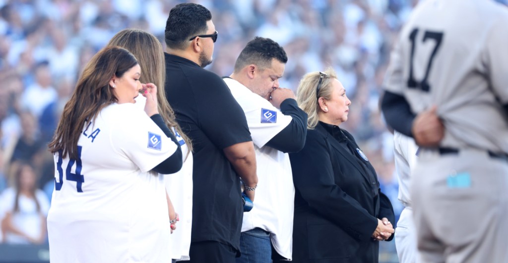 El homenaje de Dodgers a Fernando Valenzuela en el Juego 1 de la Serie Mundial 2024