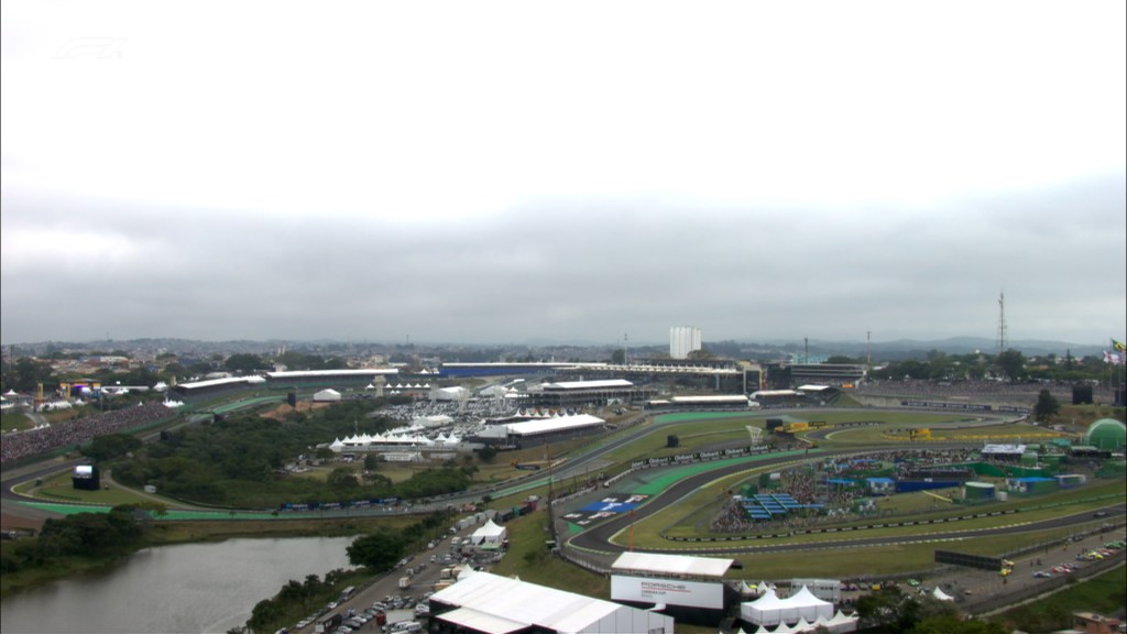 El cielo en el Circuito de Interlagos durante la Sprint Shootout