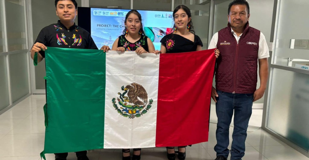 Estudiantes de Bachilleres ganan oro en Feria de Ciencias