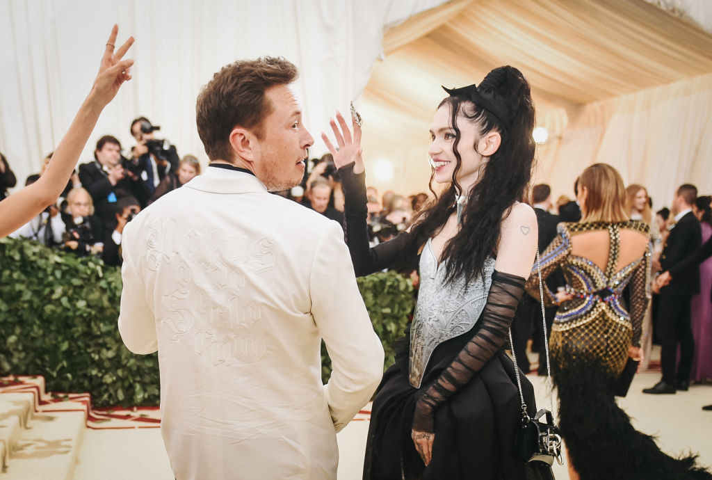 "Pasé un año en batalla": Grimes habla de su pelea por la custodia de sus hijos con Elon Musk