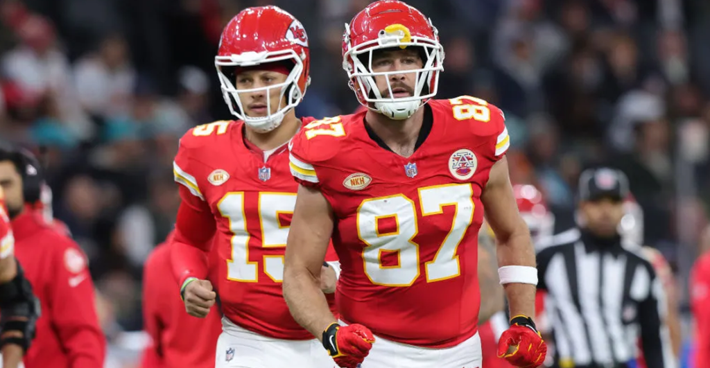 Los recientes robos a las casas de Patrick Mahomes y Travis Kelce y las investigaciones de la policía sobre una presunta banda dedicada especialmente a asaltar casas de deportistas, obligó a la NFL 