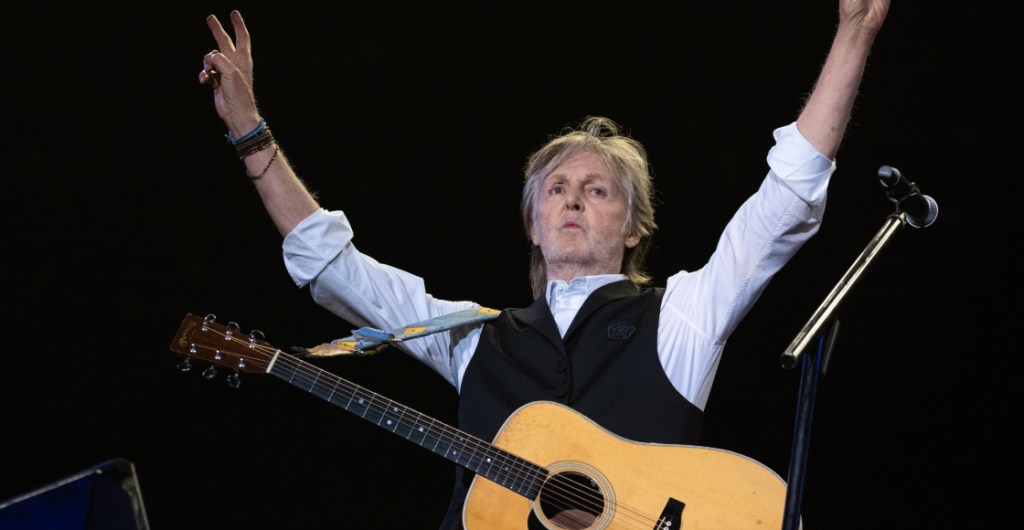 ¿Qué tanto cambia el setlist de Paul McCartney para un show en festival?