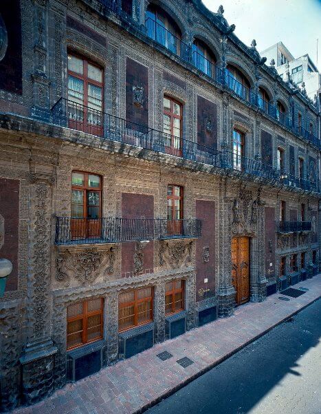 Recorrido por el hermoso Palacio de Iturbide