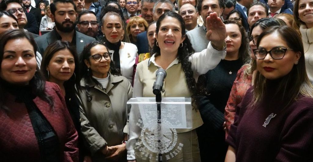 Toma protesta Bertha María Alcalde Luján -2