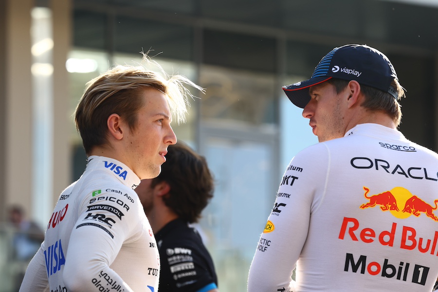 Liam Lawson y Max Verstappen