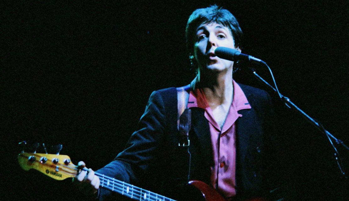 La historia de “Wonderful Christmastime”, la curiosa canción navideña de Paul McCartney