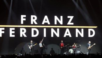 Franz Ferdinand le entra al EDM en su nueva canción "Hooked"