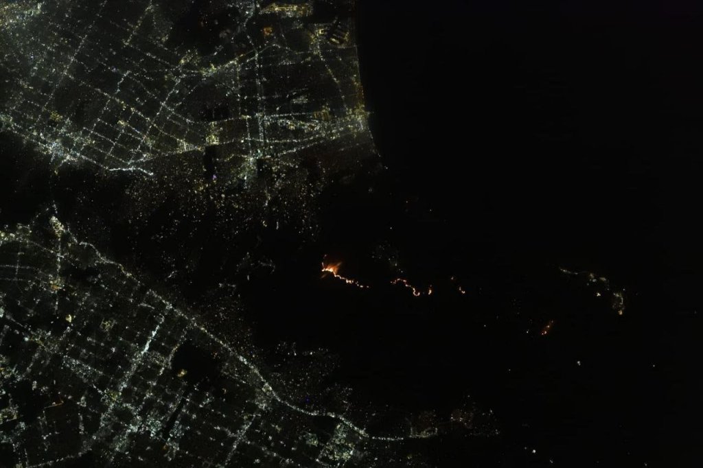 Así se ven los incendios en Los Ángeles desde el espacio