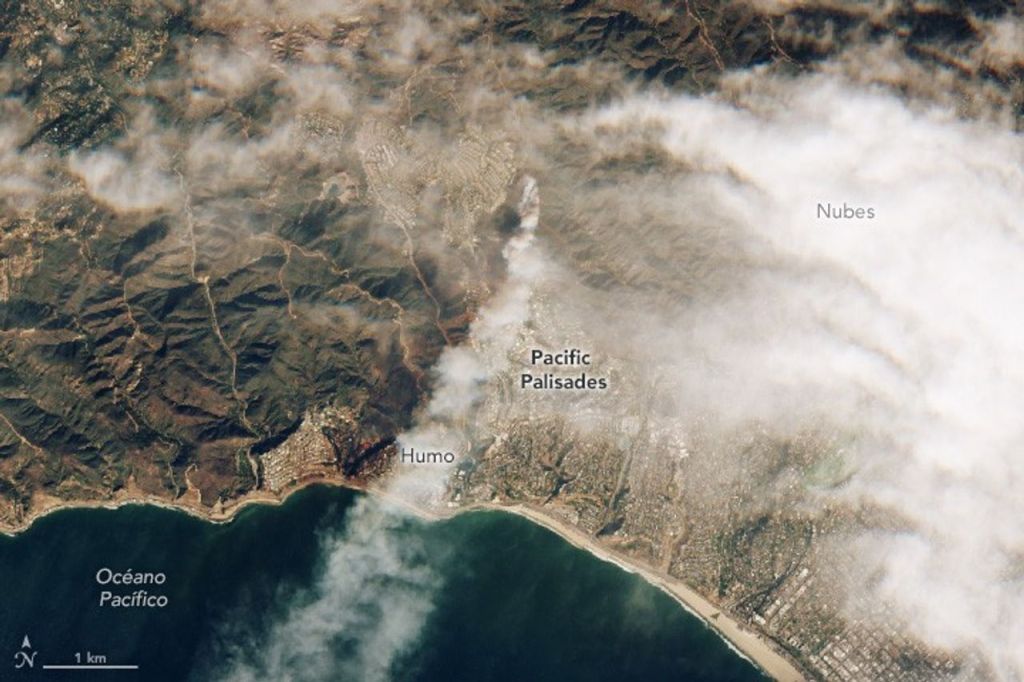 Así se ven los incendios en Los Ángeles desde el espacio