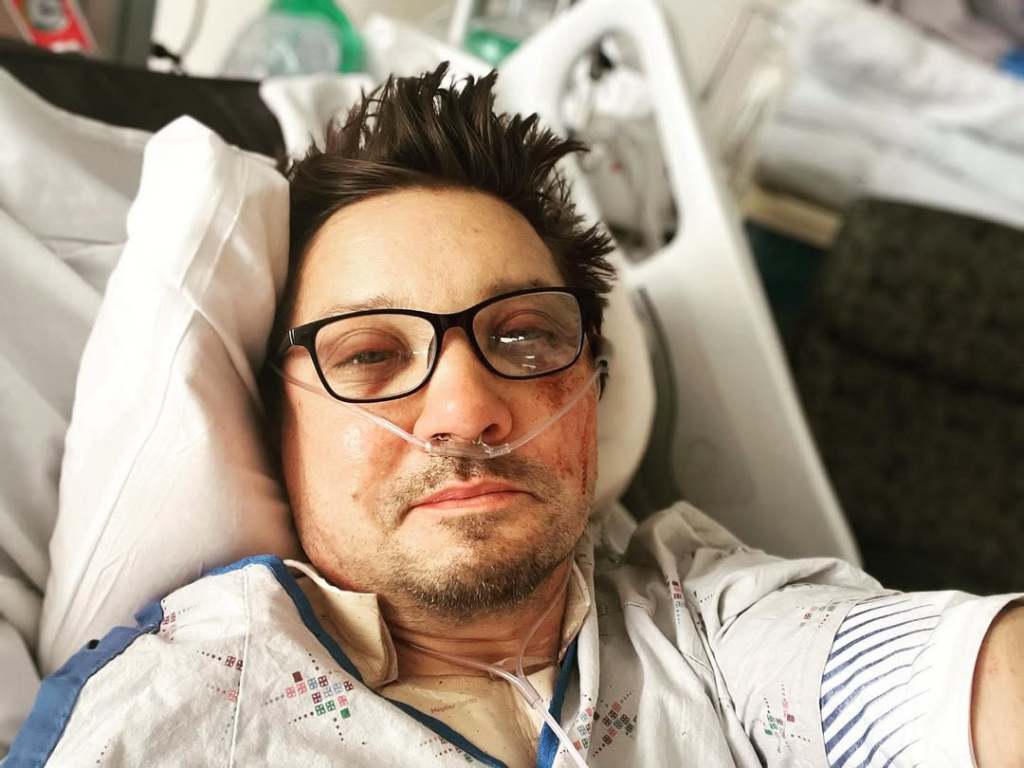 Jeremy Renner después del accidente 