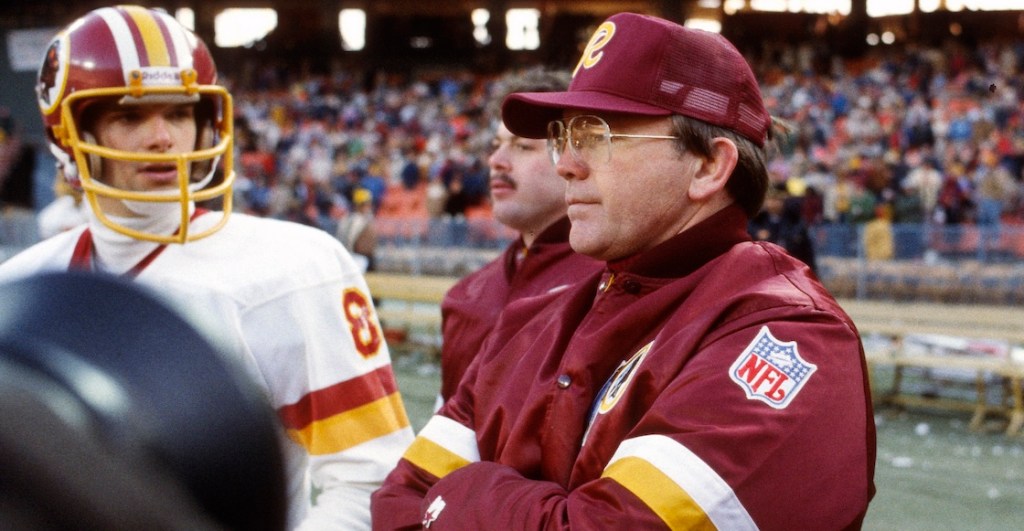 Joe Gibbs, legendario entrenador de los Washington Redskins.