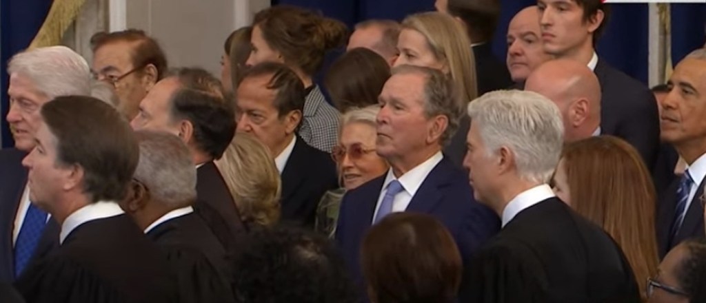 Los expresidente Obama, Clinton y Bush presentes en la ceremonia 