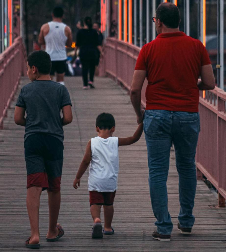 10 % de los papás sí admiten que tienen un hijo favorito.