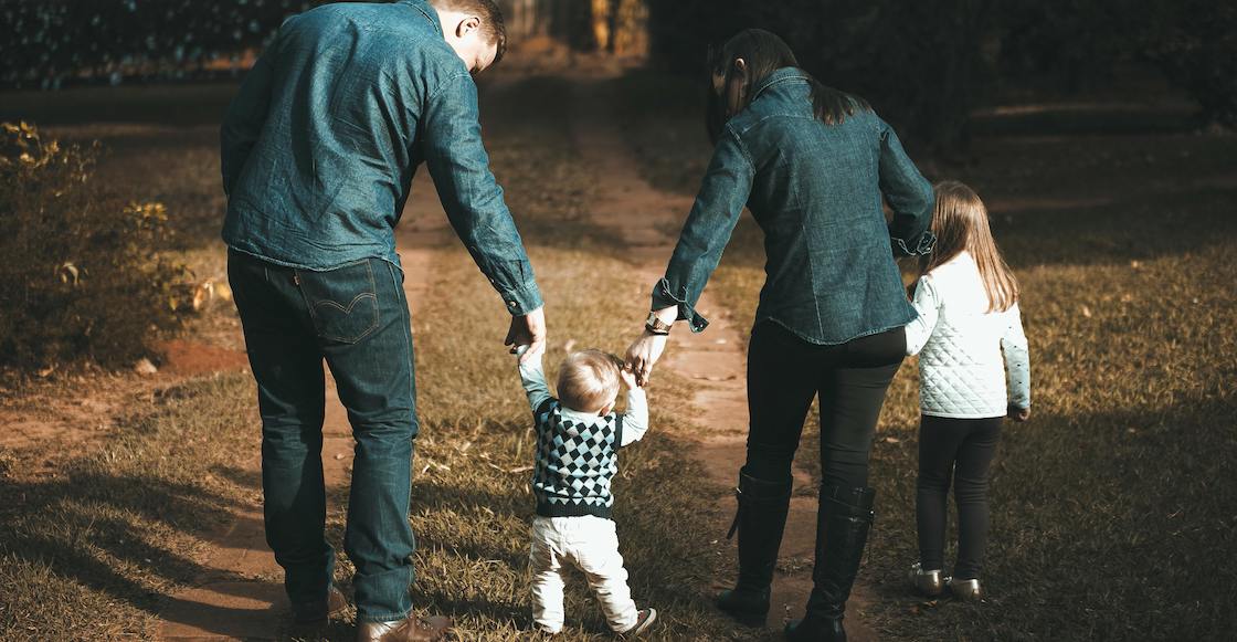 Estudio revela que los papás sí tienen un hijo favorito.