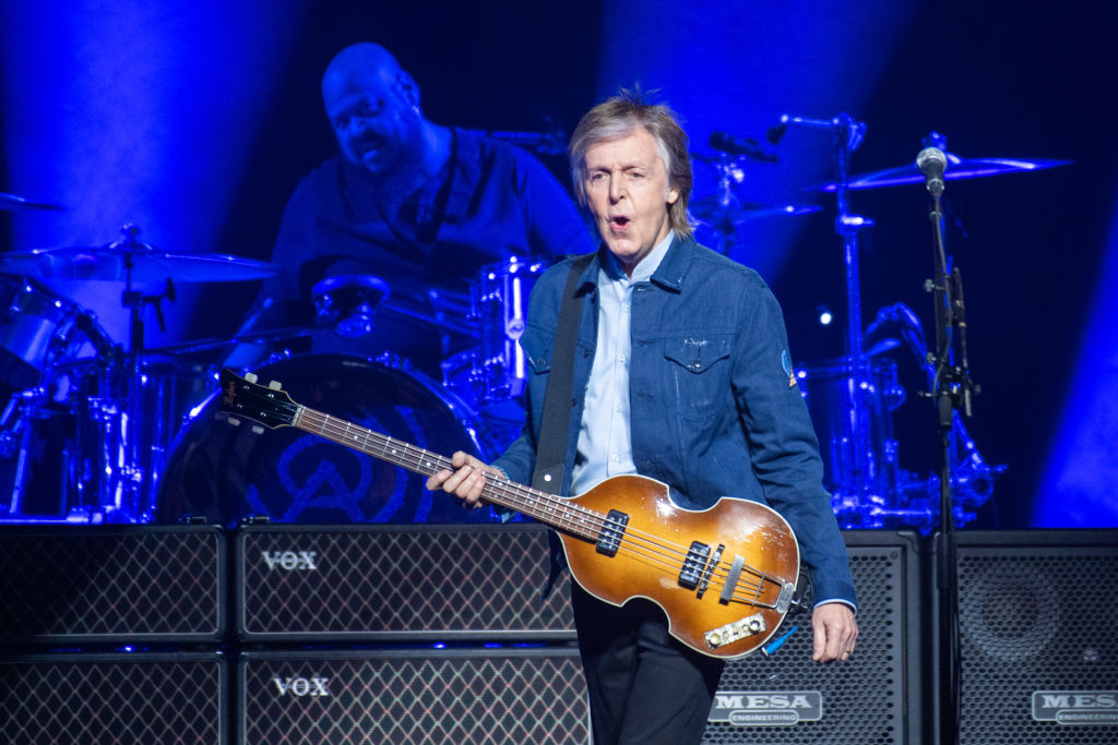 Paul McCartney pide a Gobierno Británico proteger artistas ante la IA