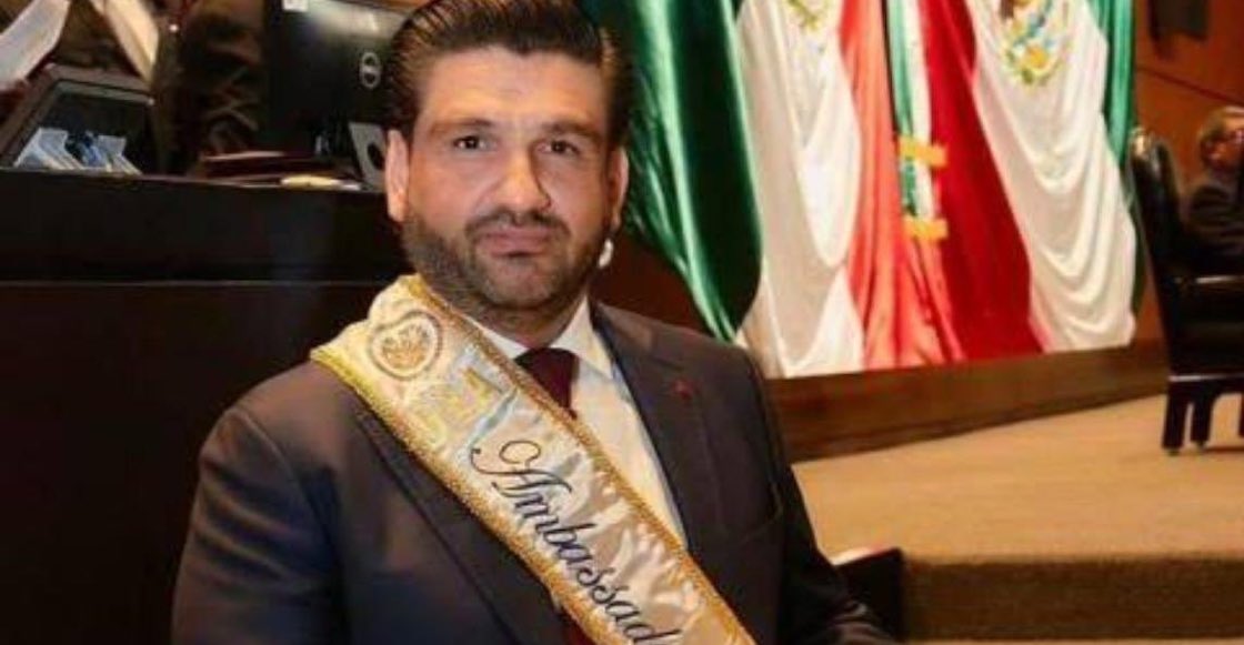 Revelan posibles vínculos de políticos mexicanos con el abogado del "Mayo" Zambada.