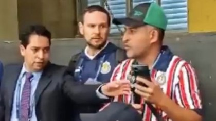 Fan de las Chivas exige renuncia de Óscar García