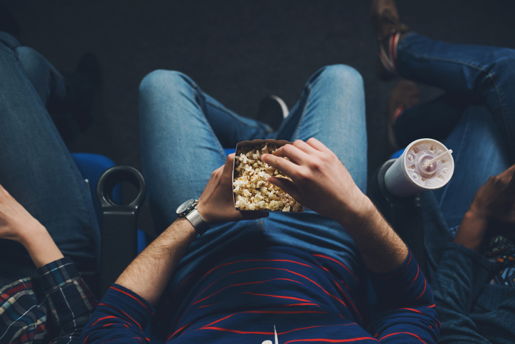 ¡Es falsa! Profeco desmiente la "lista de alimentos permitidos en el cine"