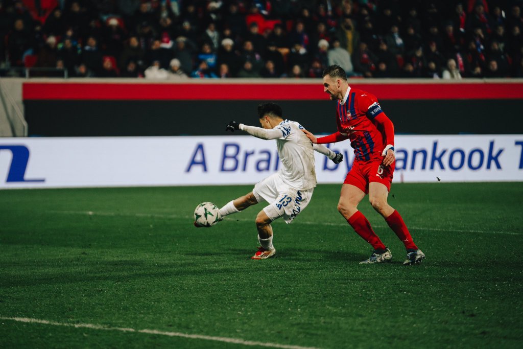 Rodrigo Huescas anota el gol del triunfo para Copenhague en la Conference League