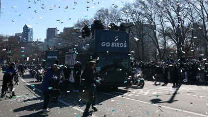 Tiroteo durante desfile de Eagles por el Super Bowl deja dos mujeres heridas