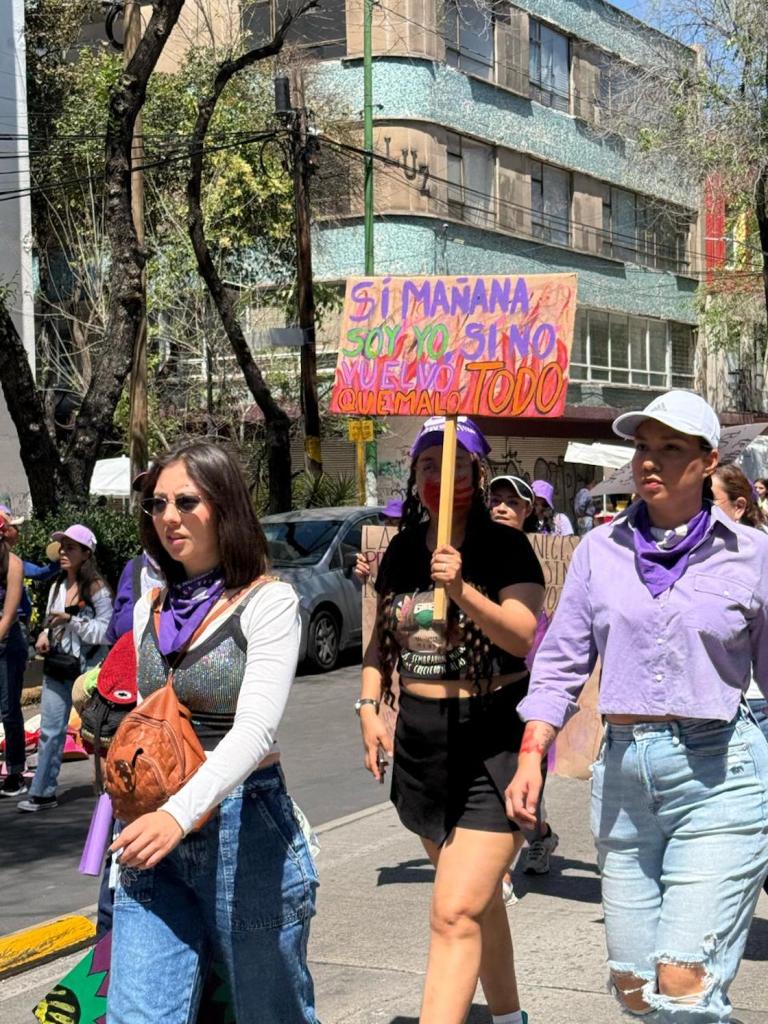 "Si mañana soy, si no vuelvo, quémalo todo".