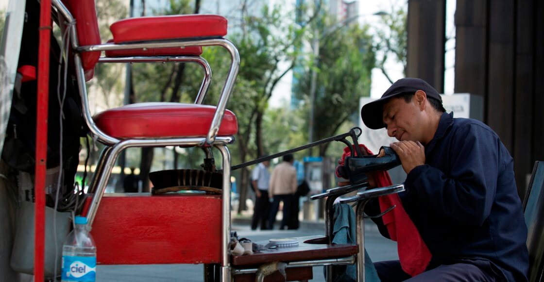 La rara historia de los limpiadores de zapatos