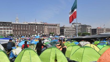 Integrantes de la CNTE organizaron un paro y un plantón en el Zócalo de la CDMX.