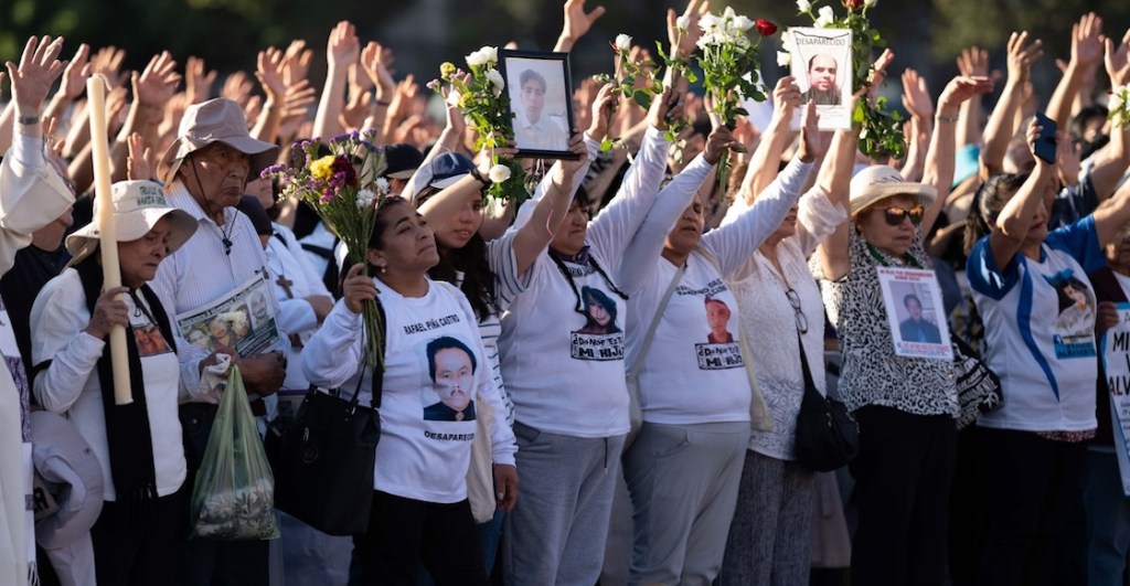 ‘México no es un país, es una fosa’: Luto nacional por víctimas de Teuchitlán en el Zócalo de CDMX y más estados