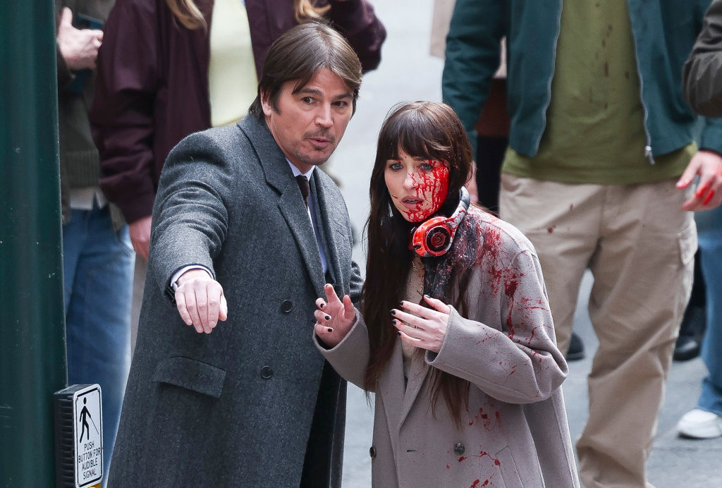 Dakota Johnson y Josh Hartnett filmando 'Verity' 